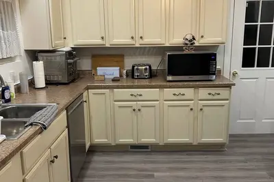 Image de Charming 3-bedroom bungalow with WiFi, Ac in delightful Bedford