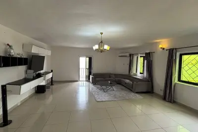 Image de Spacious 3-bedroom apartment with WiFi, Ac in beautiful Freetown