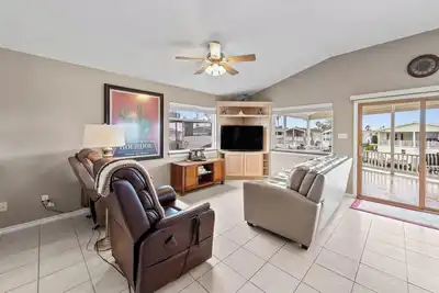 Image de Coastal Canal Cottage