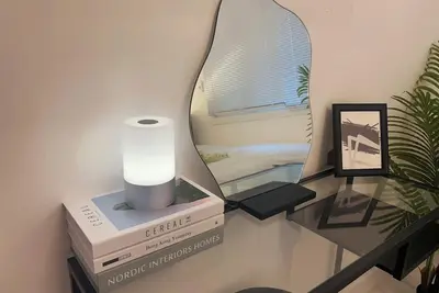 Image de 해운대달맞이길/해변열차/픽업&주차무료/올리모델링/히터&난방/ott/10명/4q/3룸/유아용품