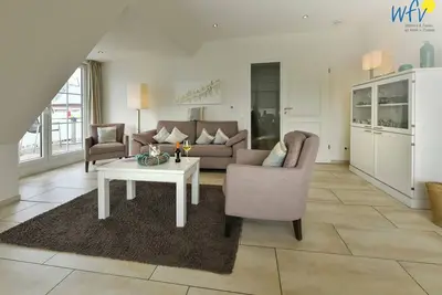 Image de \"Comfortable penthouse vacation apartment with beach chair on Wangerooge! \"