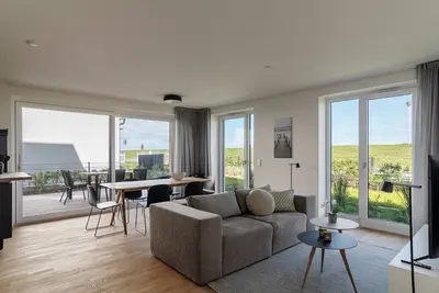 Image de \"Experience Luxury and Comfort in Our Strandlounge Holiday Apartment! \"