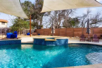 Image de Luxury 5-Bedroom Stay W Pool, Spa & Grill