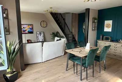 Image de Maison cosy près de Lille avec jardin et terrasse privée