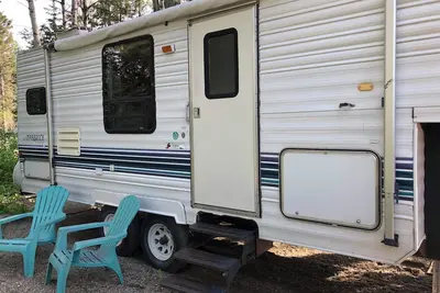 Image de Sparrow - Camper at Sunset Bay