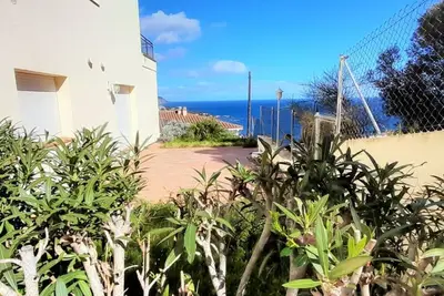 Image de Appartement à Llançà avec terrasse, parking, Wifi et animaux acceptés