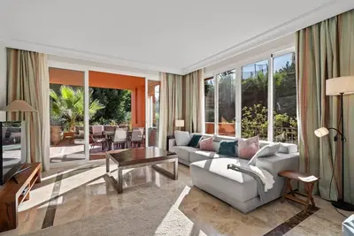 Image de Rdr456 - Stunning 3-Bedroom Apartment in Alminar de Marbella