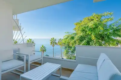 Image de Rdr452 - Lovely first line Apartment with Seaviews