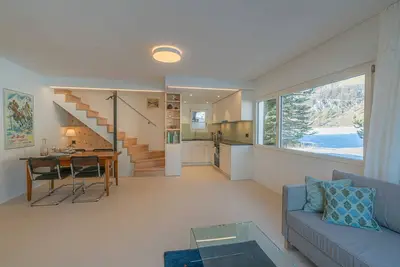 Image de Chesa Lagrev 3