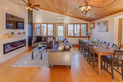 Image de New! Scenic White Mountains Retreat