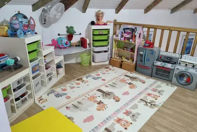 Image de villa avec piscine et jacuzzi proche plage Leroux, idéal pour les famille