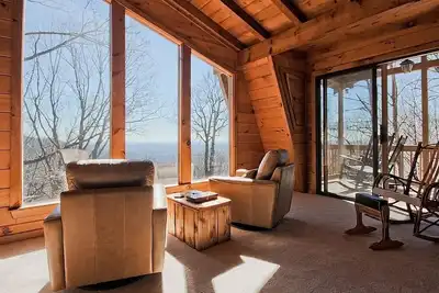 Stylish Bent Tree Home w/ spectacular views in resort community!
