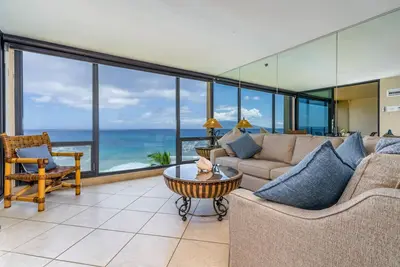 Image de Beautiful Ocean Front 1-bedroom condo with WiFi, Ac; Mahana 807