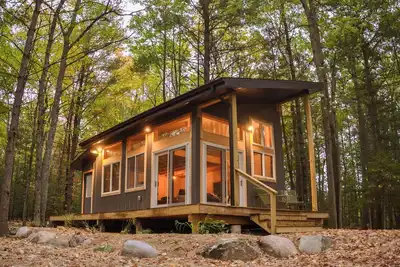 Image de Clewley's Nest - Minimalist cabin in the woods