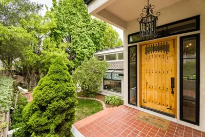 Image de Treetop Castle *Sleeps 16*