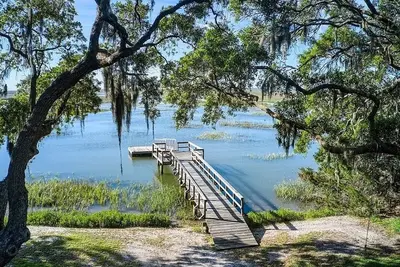 Image de Savannah's Top Waterfront Retreat - Bosch Huis