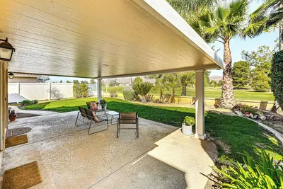 Image de Mtn & Golf Course Views: Inviting Home in Menifee!