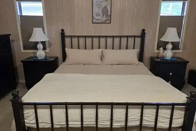 Image de Classic Charm Close to Lake #2