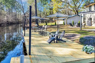 Image de Cozy & fun getaway on the water near Myrtle Beach!