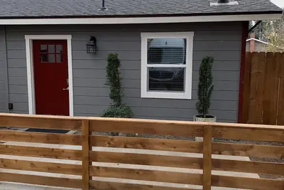 Image de Euro-Inspired Carriage Home for Professionals