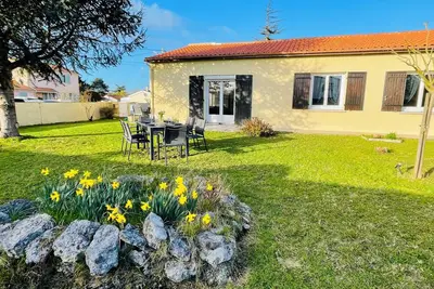 Image de La villa de Marennes\nÀ 5 min des plages et du centre. \nIdéal pour les épicuriens