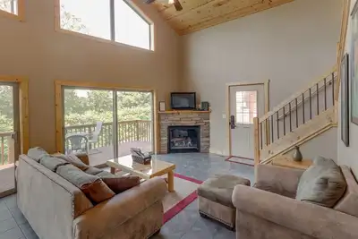 Image de Cabin 104 - Open Loft/ Modern, Clean, Comfortable