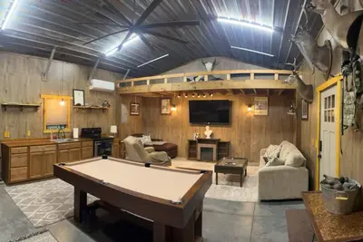 Image de Cozy cabin in awesome Bamberg with WiFi! Pets allowed as well!