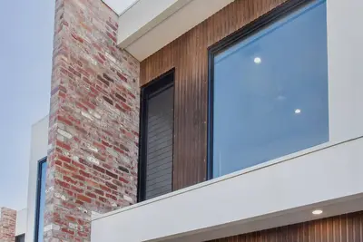 Image de Luxury Avenue Retreat- Sleeping 8, Fireplace, Aircon, Garage