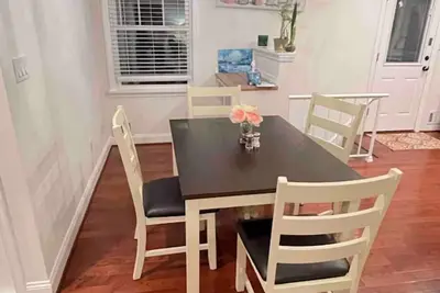 Image de Charming 2-bedroom first floor house with WiFi, Ac in fabulous Silver Spring