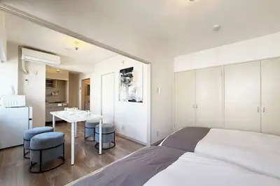 Image de Quiet & Cozy 1br – Steps from City Center