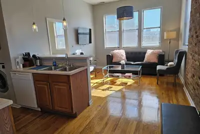 Image de Two Bedroom West Loop