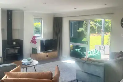 Image de Kelvin Heights Chic Ski Haven Ski Remarks and Coronet Sun drenched