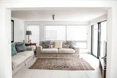 Image de The Views - Oceanview Haven à Langebaan - 3 niveaux de luxe