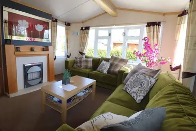 Image de Chalet confortable avec 2 salles de bains