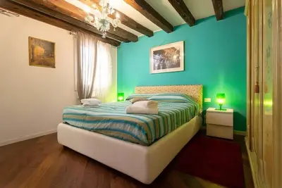 Image de The apartment is an oasis of comfort in the heart of Venice