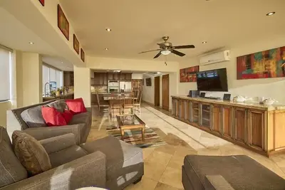 Image de Marina Sol, Great Location 200 yds to Medano Beach, Cabo's Most Popular Beach!