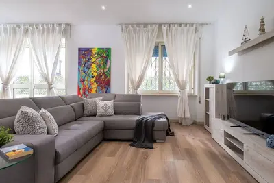 Image de Joli appartement pour 5 personnes avec Wifi, climatisation, Tv, patio et animaux admis