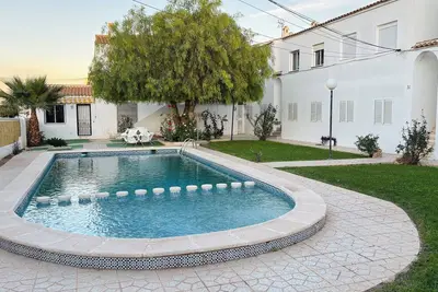 Image de Cozy apartment overlooking Cabo Roig strip