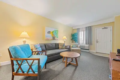 Image de Hatteras Happy Hour at Villas of Hatteras Landing Near-Beach Condos with Pool Access!