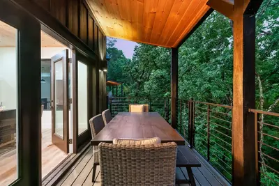 Image de Luxe stay, Sleeps 12・Indoor Pool・Hot Tub・Games