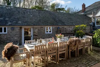 Image de Langston House - a house that sleeps 14 guests in 7 bedrooms