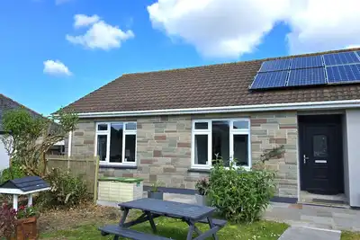 Image de Fully refurbished, fantastic outside space!