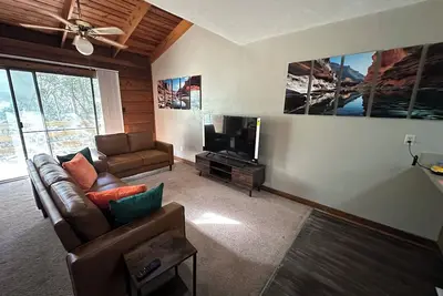 Image de Convenient, Clean, Cozy, Cheap 5