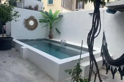 Image de Charmante maison avec piscine coeur village