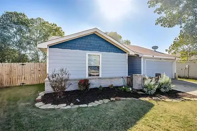 Image de 3br Home Near Stadiums, Tpc Craig Golf, & Parks with Large Yard