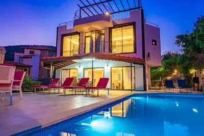 Image de Villa for 8 with Sea View nr. Kalkan