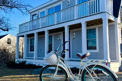 Image de Walk to Town Neck Beach from this Gorgeous Renovated 4 Bedroom