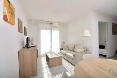 Image de Un sympathique appartement dans une résidence avec piscine