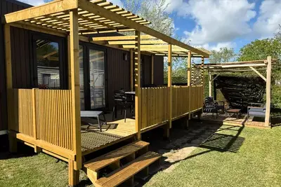 Image de Mobil-home Luxe climatisé - 2 chambres - 2 salles de bain - 2 Wc (année 2025) 4 personnes