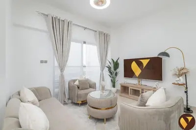 Image de Jvc Apartment | Pool, Jogging Track & Play Area